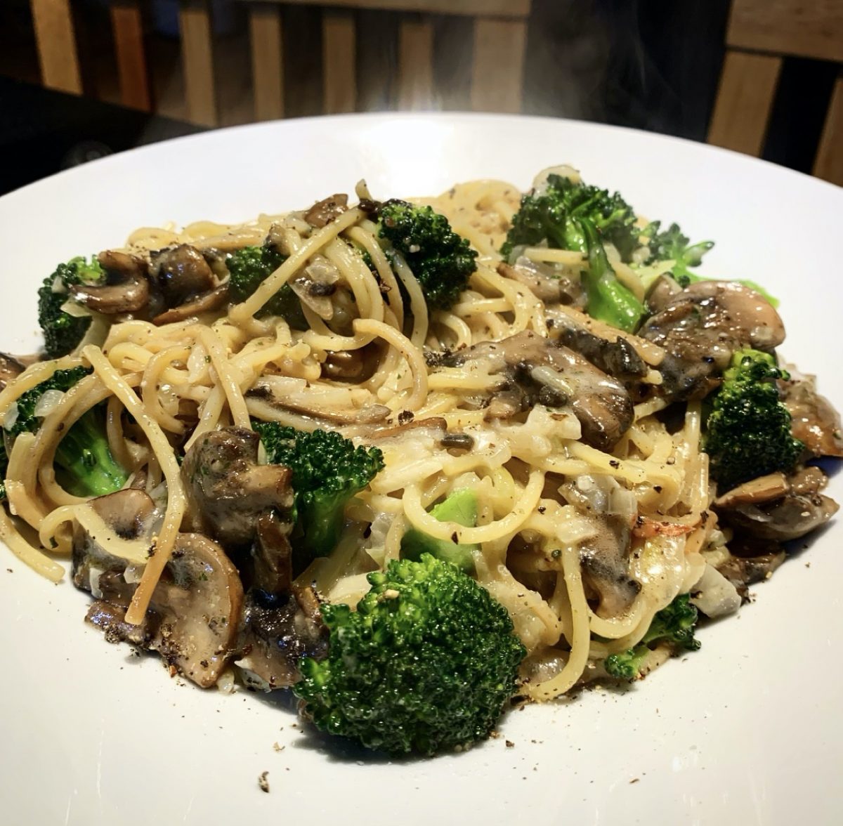 Creamy Mushroom & Broccoli Pasta